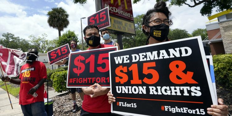 Does elevating the minimal wage kill jobs? The centurylong seek for the elusive reply exhibits why economics is so tough – however knowledge certain helps