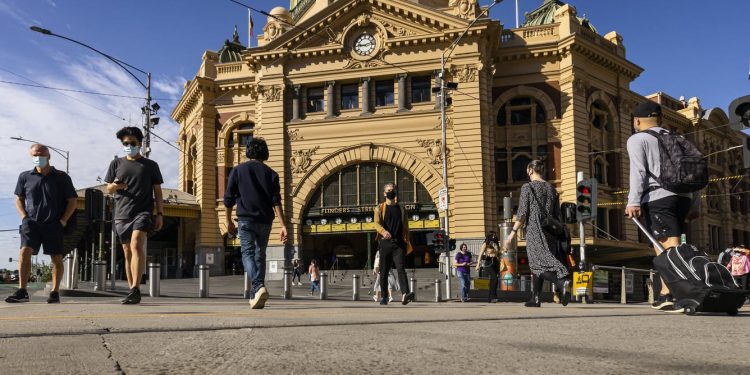 Part-time work holds girls again from government positions and accentuates gender pay hole: new information