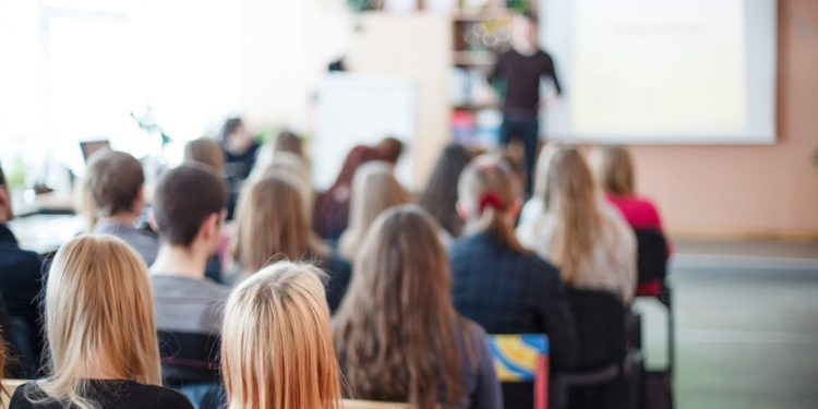 Educational pathways drive France’s gender pay hole – what our analysis reveals