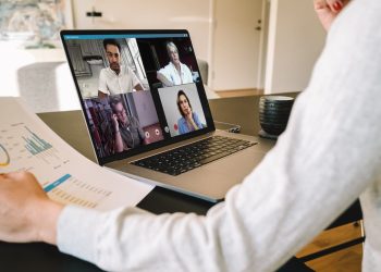 Don’t simply wager on the metrics – private connection is the actual key to managing distant employees properly