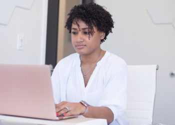 Working ladies in South Africa proved their resilience throughout COVID – consequently they’ve enhanced their well-being