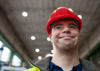 Young folks with incapacity have poorer psychological well being when they’re unemployed – funding ought to sort out job boundaries